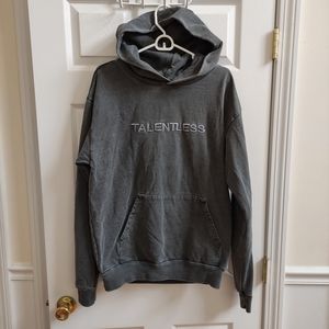 Talentless Circle Logo Embroidered Hoodies M
